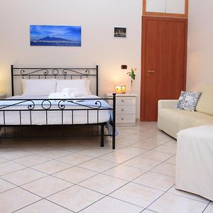 B&B Mitilini Central Station